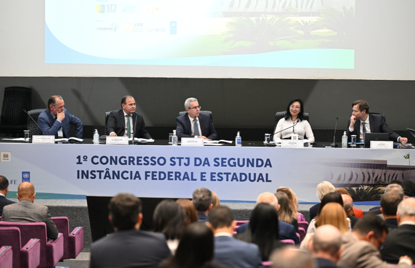 Desembargadores e juízes do TJPR têm enunciados aprovados em congresso do STJ